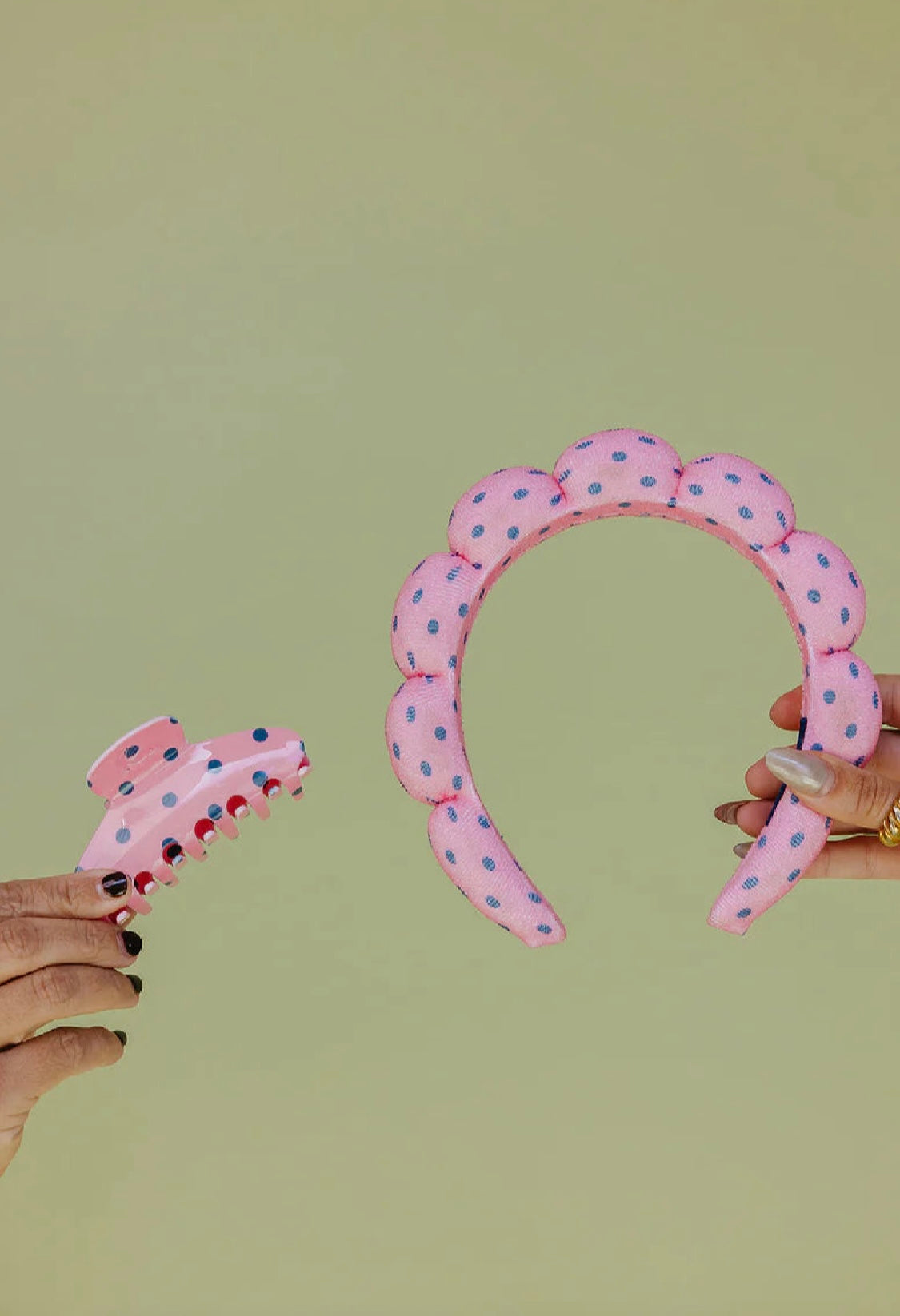 GRWM pink w/ blue polka dots