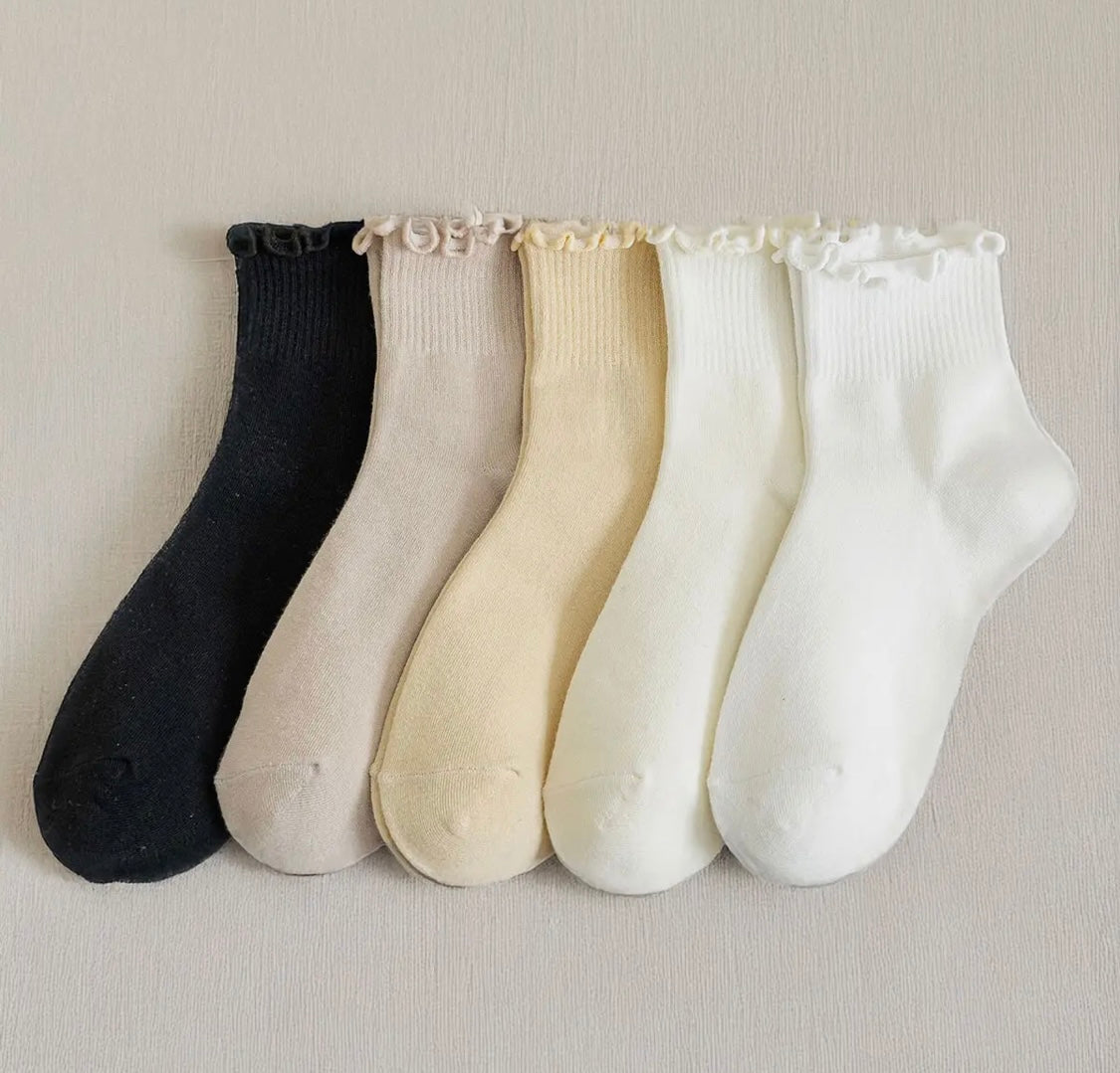 Ruffle socks