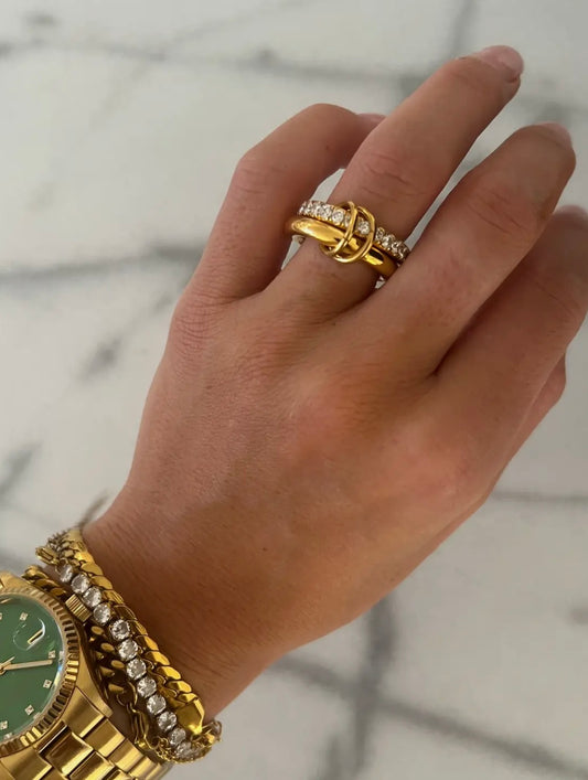 The Lace ring