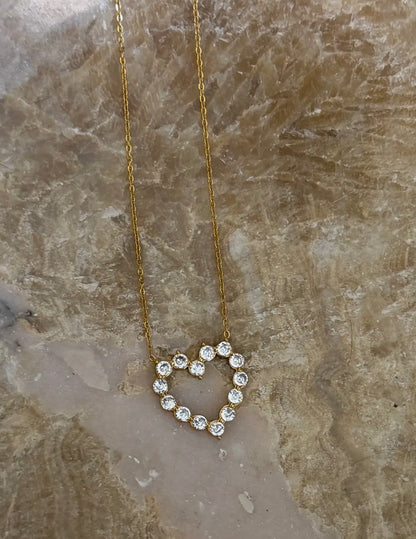 Diamond heart necklace 🐻
