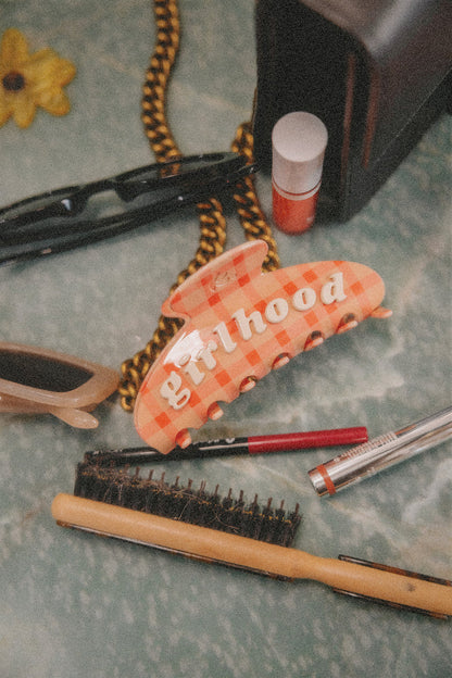 Girlhood claw (peach 🍑)